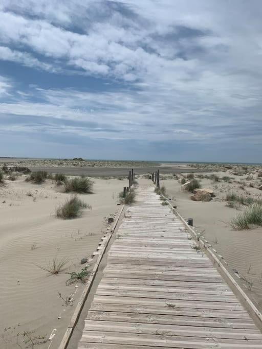 "Le Nature" Camargue Jardin Arles Exterior foto